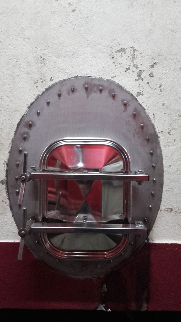 Rectangular concealed doors